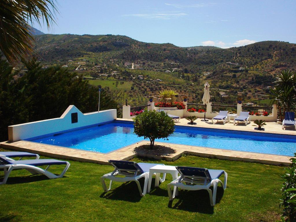 Hotel Cortijo De Salia Alcaucín Dış mekan fotoğraf