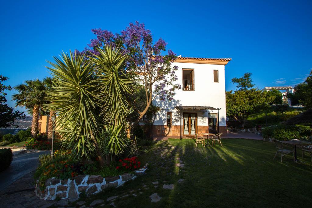 Hotel Cortijo De Salia Alcaucín Dış mekan fotoğraf
