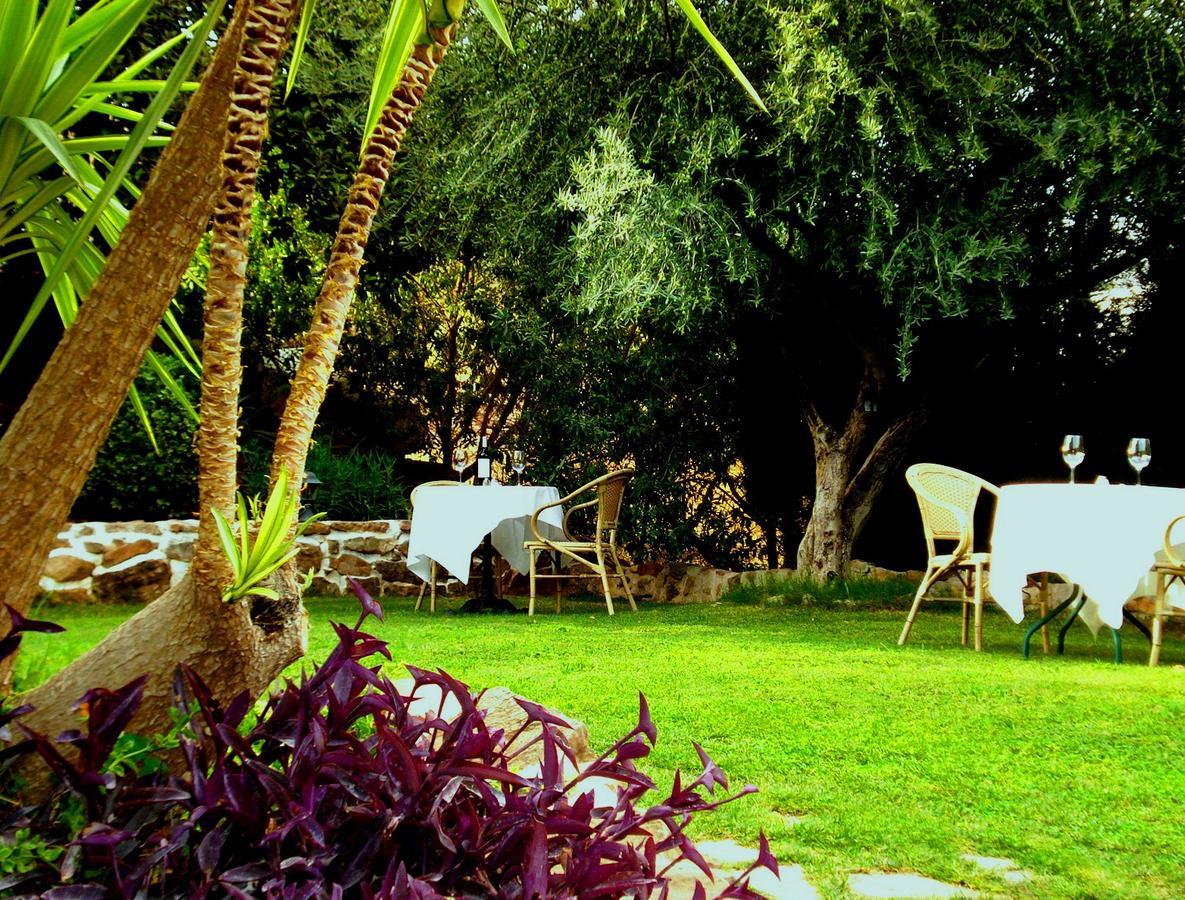 Hotel Cortijo De Salia Alcaucín Dış mekan fotoğraf