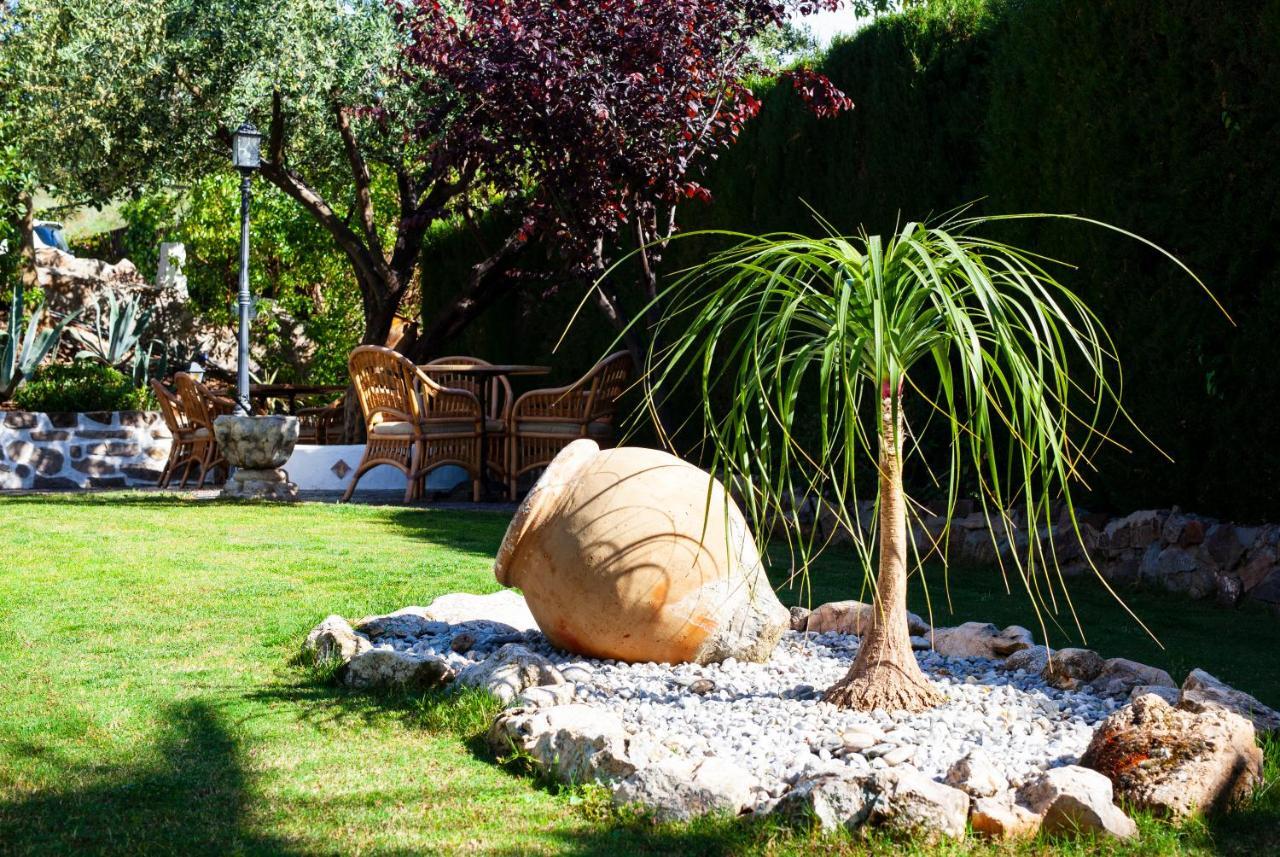 Hotel Cortijo De Salia Alcaucín Dış mekan fotoğraf